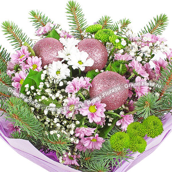 Снежный вечер - букет из хризантем и новогоднего декора